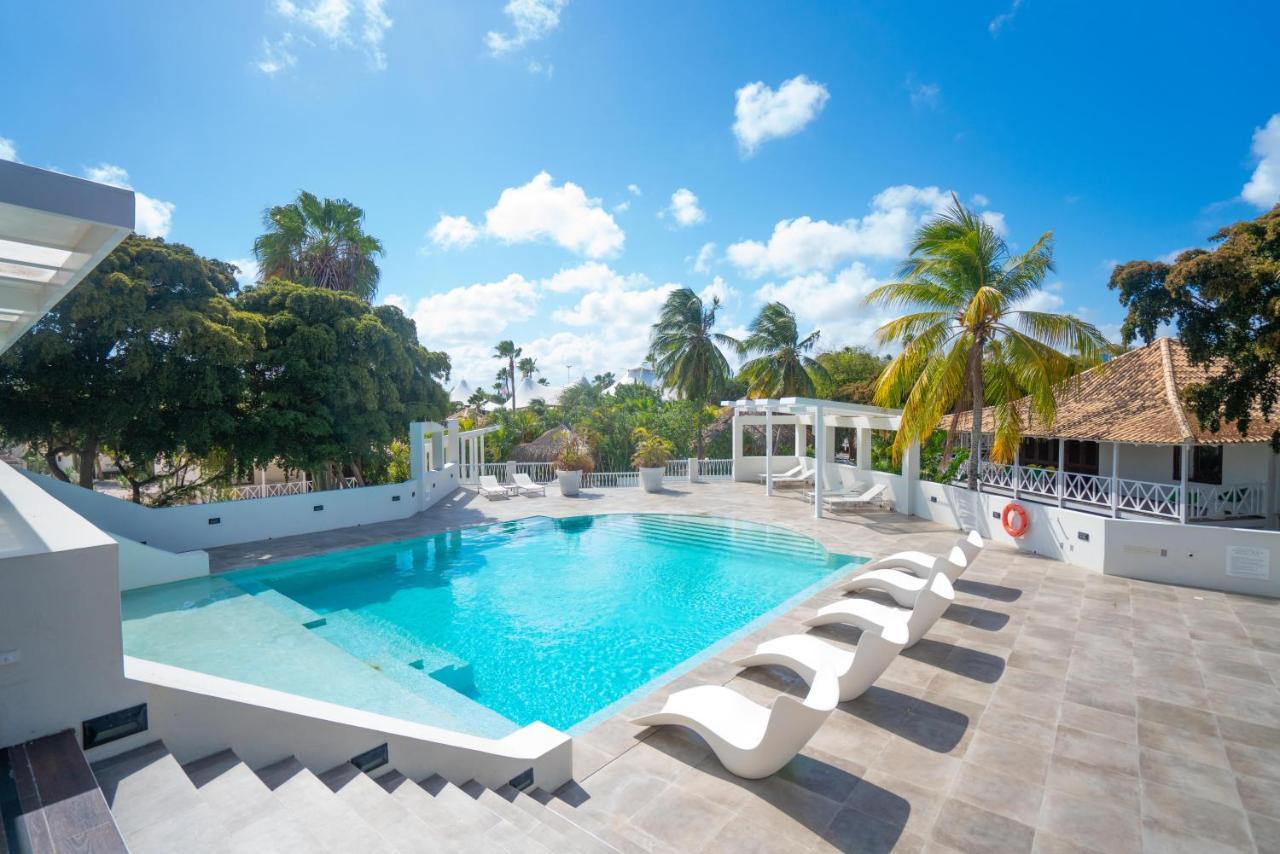 Papagayo Beach Resort (Adults Only) Willemstad Exterior foto