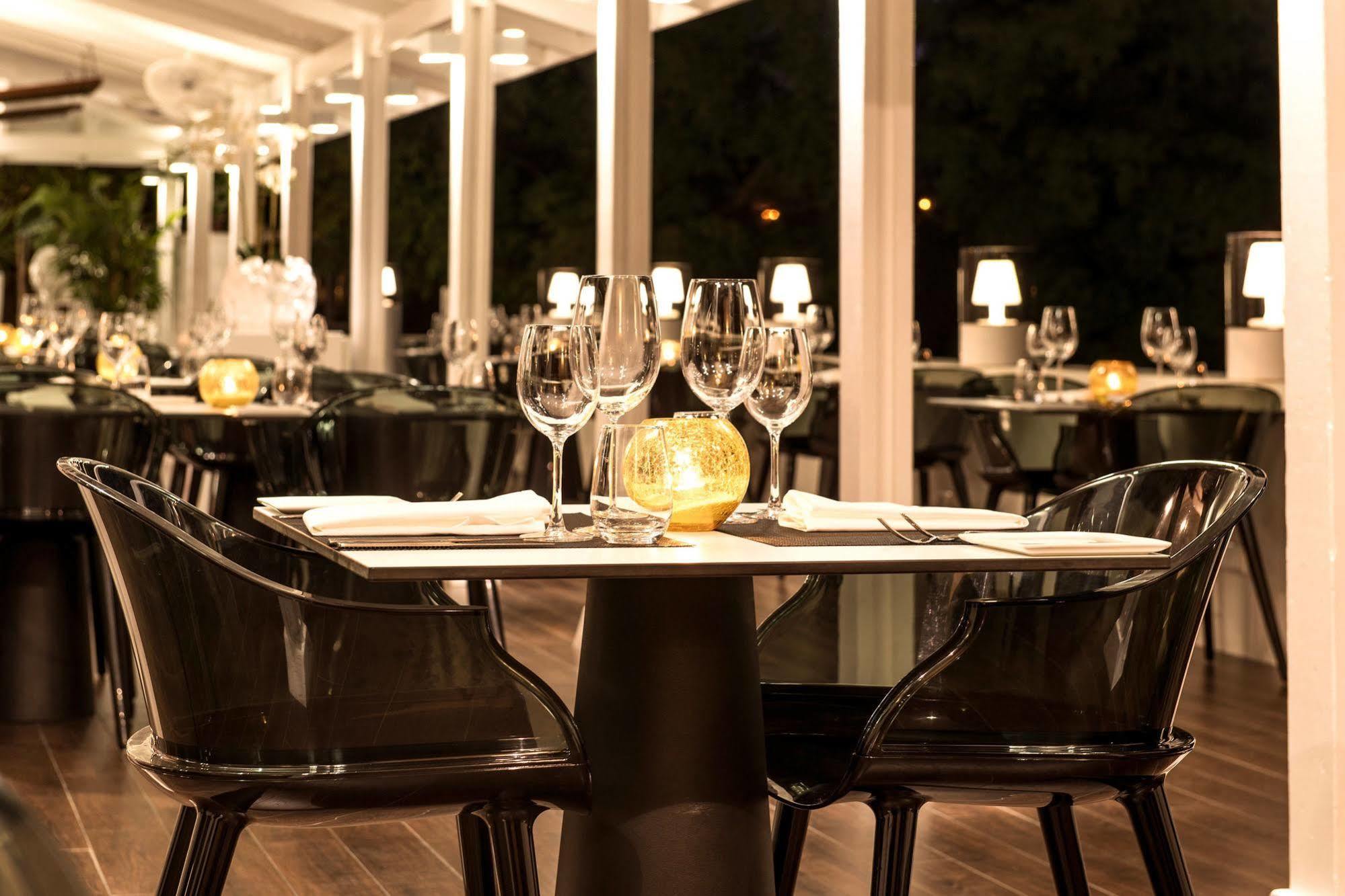 Papagayo Beach Resort (Adults Only) Willemstad Exterior foto